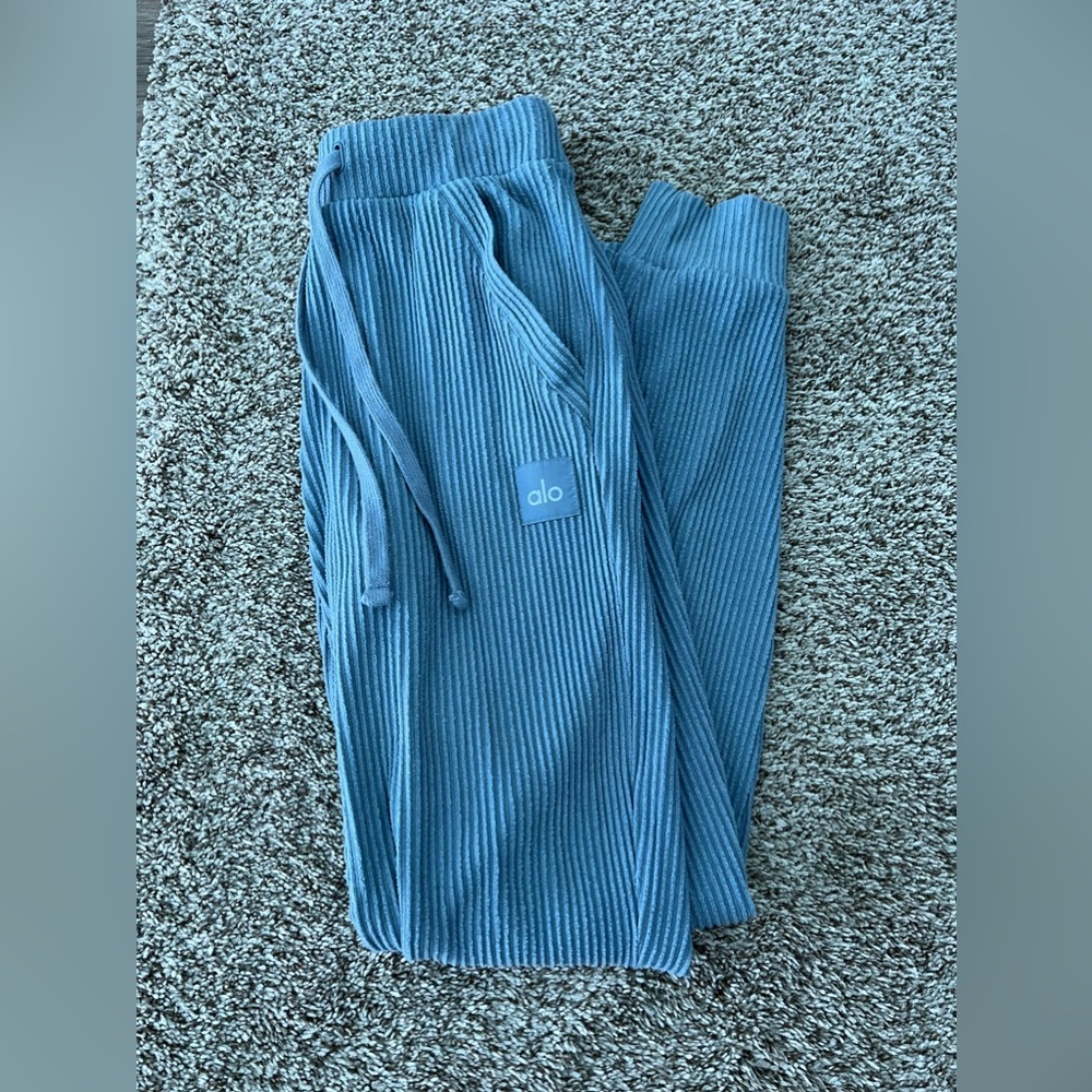 Alo lounge pants